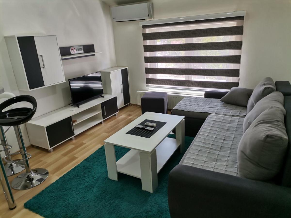 Centar Apartman Enmi 111 Баня-Лука Екстер'єр фото